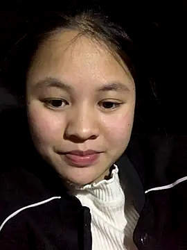 NhuFox online show from November 23, 2025, 12:49 pm