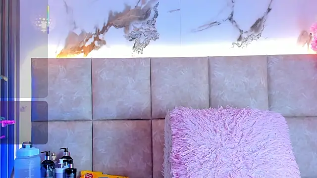 Snapshot of KarolBlanco chatting on March 4, 2026, 7:20 pm KarolBlanco online show from March 4, 2026, 7:20 pm