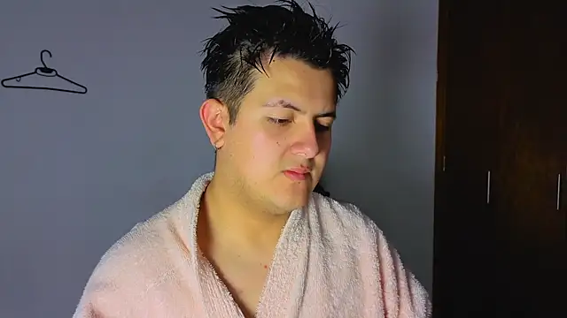 Snapshot of Ryan_Doretti chatting on September 29, 2025, 10:58 pm Ryan Doretti online show from September 29, 2025, 10:58 pm