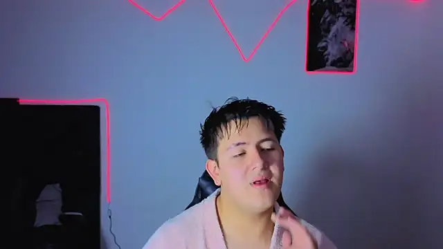 Snapshot of Ryan_Doretti chatting on November 4, 2025, 12:48 pm Ryan Doretti online show from November 4, 2025, 12:48 pm