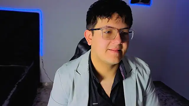 Snapshot of Ryan_Doretti chatting on November 9, 2025, 12:36 pm Ryan Doretti online show from November 9, 2025, 12:36 pm