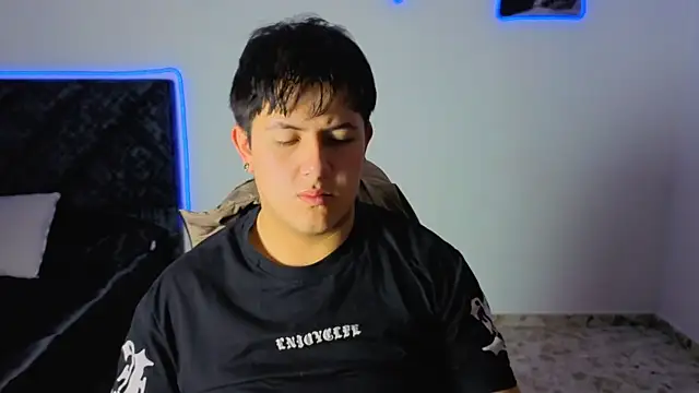 Snapshot of Ryan_Doretti chatting on November 20, 2025, 10:26 am Ryan Doretti online show from November 20, 2025, 10:26 am