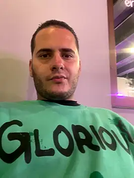 Snapshot of Pablo_EscobarGomez chatting on December 17, 2025, 11:33 pm Pablo EscobarGomez online show from December 17, 2025, 11:33 pm