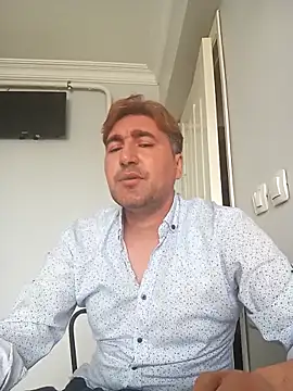 Snapshot of mert0359 chatting on September 15, 2025, 9:31 am mert0359 online show from September 15, 2025, 9:31 am