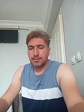 Snapshot of mert0359 chatting on September 17, 2025, 9:44 am mert0359 online show from September 17, 2025, 9:44 am