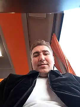 Snapshot of mert0359 chatting on October 14, 2025, 5:19 am mert0359 online show from October 14, 2025, 5:19 am