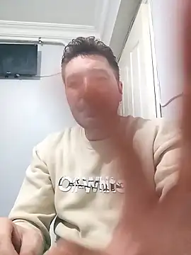 Snapshot of mert0359 chatting on February 21, 2026, 10:44 pm mert0359 online show from February 21, 2026, 10:44 pm