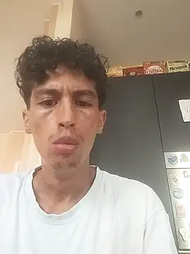 lusiboy96 online show from September 17, 2025, 8:27 am