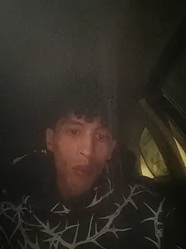 lusiboy96 online show from April 20, 2026, 12:13 am