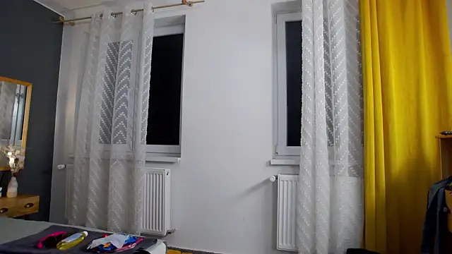 Jessica White  online show from November 26, 2025, 4:46 am