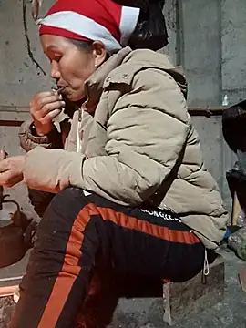 Snapshot of TinTin321 chatting on February 10, 2026, 11:14 am TinTin321 online show from February 10, 2026, 11:14 am