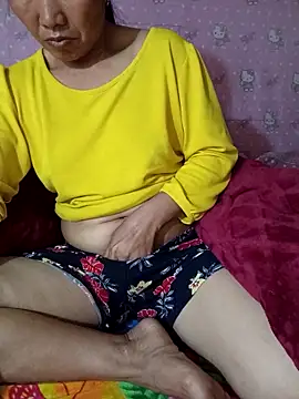 Snapshot of TinTin321 chatting on February 24, 2026, 11:36 pm TinTin321 online show from February 24, 2026, 11:36 pm