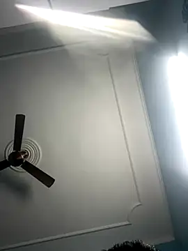 Snapshot of johnyncr chatting on November 24, 2025, 6:57 am johnyncr online show from November 24, 2025, 6:57 am