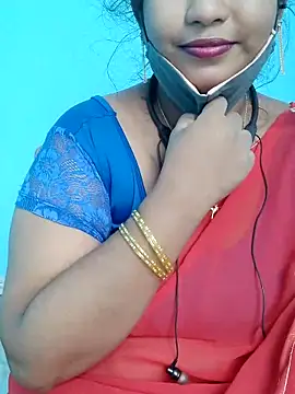 Snapshot of yelmaji91 chatting on October 10, 2025, 5:28 am yelmaji91 online show from October 10, 2025, 5:28 am