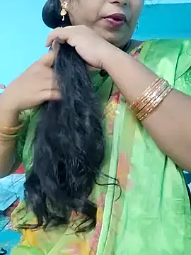 Snapshot of yelmaji91 chatting on October 18, 2025, 5:43 am yelmaji91 online show from October 18, 2025, 5:43 am