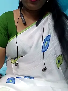 Snapshot of yelmaji91 chatting on October 22, 2025, 4:57 am yelmaji91 online show from October 22, 2025, 4:57 am