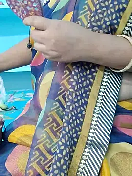 Snapshot of yelmaji91 chatting on November 13, 2025, 5:17 am yelmaji91 online show from November 13, 2025, 5:17 am