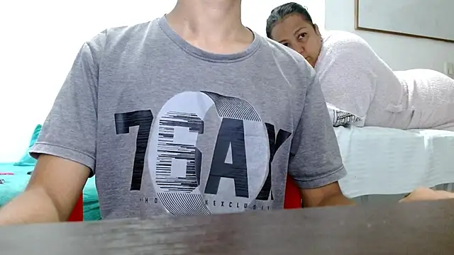 18and45couple online show from May 4, 2026, 2:18 am