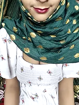 Snapshot of Indian-Aleena chatting on December 3, 2025, 9:51 am Indian-Aleena online show from December 3, 2025, 9:51 am