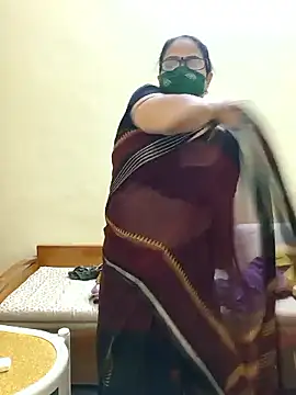 Snapshot of heera-rani chatting on May 7, 2026, 3:34 am heera-rani online show from May 7, 2026, 3:34 am