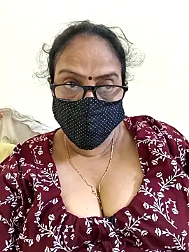 Snapshot of heera-rani chatting on May 16, 2026, 6:21 am heera-rani online show from May 16, 2026, 6:21 am