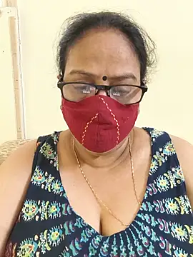 Snapshot of heera-rani chatting on May 27, 2026, 7:27 am heera-rani online show from May 27, 2026, 7:27 am