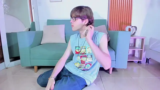 Snapshot of KyleDusk chatting on December 2, 2025, 1:17 pm KyleDusk online show from December 2, 2025, 1:17 pm