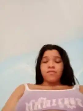 Snapshot of VictoriDior chatting on December 16, 2025, 5:18 pm VictoriDior online show from December 16, 2025, 5:18 pm