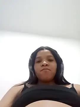 Snapshot of VictoriDior chatting on January 13, 2026, 10:37 pm VictoriDior online show from January 13, 2026, 10:37 pm