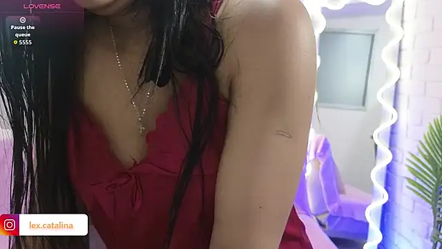 Lexy tay online show from October 23, 2025, 12:04 pm