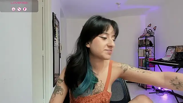 Snapshot of atenea_dragon__ chatting on July 7, 2026, 7:40 pm atenea dragon online show from July 7, 2026, 7:40 pm