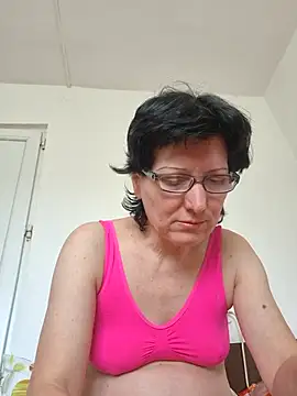 Vera Elle online show from February 11, 2026, 12:54 pm