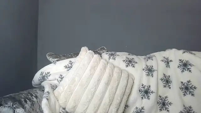 OliviaRyan22 online show from December 5, 2025, 8:34 am