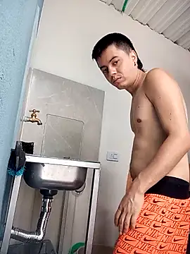 Snapshot of andresSalasSS chatting on April 15, 2026, 4:25 pm andresSalasSS online show from April 15, 2026, 4:25 pm