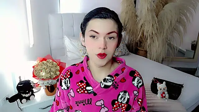 nathalialoes1 online show from January 13, 2026, 9:14 am