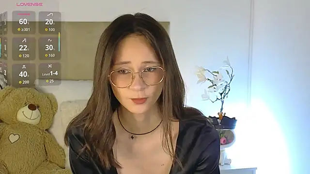 Snapshot of MartaBrent chatting on October 13, 2025, 5:02 pm MartaBrent online show from October 13, 2025, 5:02 pm