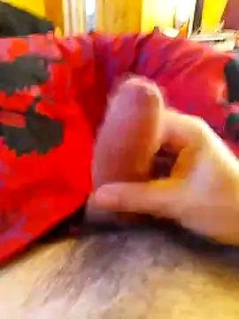 chrisdic27 online show from April 17, 2026, 5:32 am