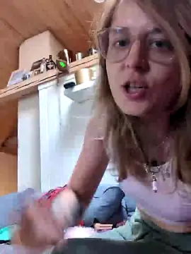 Snapshot of marijacucu chatting on July 24, 2026, 6:55 am marijacucu online show from July 24, 2026, 6:55 am
