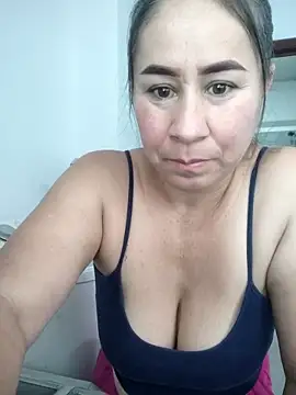 Nala1986 online show from September 20, 2025, 1:23 pm