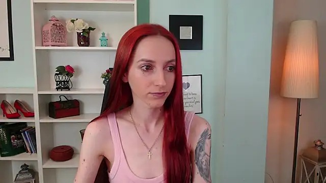 Snapshot of Julia_Jae chatting on September 19, 2025, 5:20 am Julia Jae online show from September 19, 2025, 5:20 am