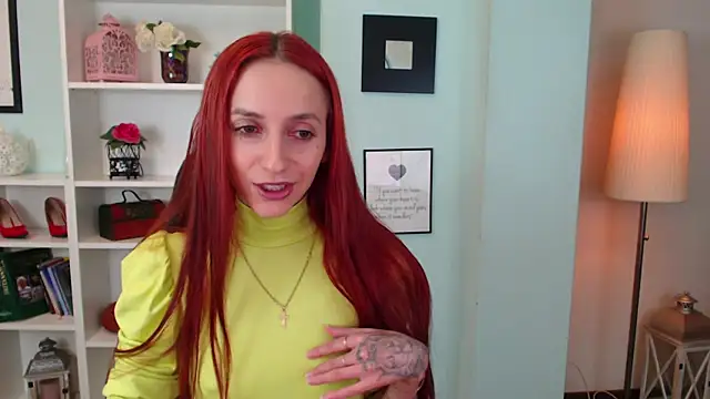 Snapshot of Julia_Jae chatting on September 26, 2025, 6:17 am Julia Jae online show from September 26, 2025, 6:17 am