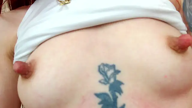 Snapshot of Julia_Jae chatting on October 8, 2025, 6:11 am Julia Jae online show from October 8, 2025, 6:11 am