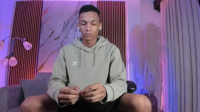 Snapshot of JulienSaint chatting on January 9, 2026, 11:13 am JulienSaint online show from January 9, 2026, 11:13 am