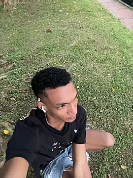 Snapshot of JulienSaint chatting on February 22, 2026, 11:20 am JulienSaint online show from February 22, 2026, 11:20 am