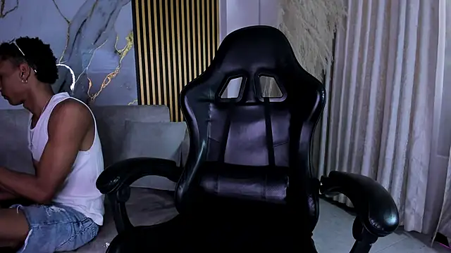 Snapshot of JulienSaint chatting on March 21, 2026, 11:37 am JulienSaint online show from March 21, 2026, 11:37 am