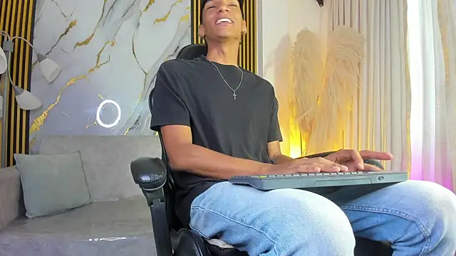 Snapshot of JulienSaint chatting on March 23, 2026, 12:20 pm JulienSaint online show from March 23, 2026, 12:20 pm