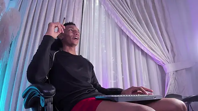 Snapshot of JulienSaint chatting on April 6, 2026, 12:17 pm JulienSaint online show from April 6, 2026, 12:17 pm