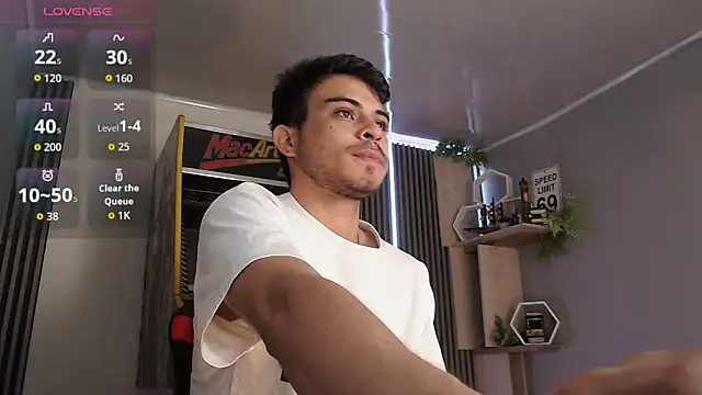 Bastian MCcormick online show from September 12, 2025, 12:16 pm