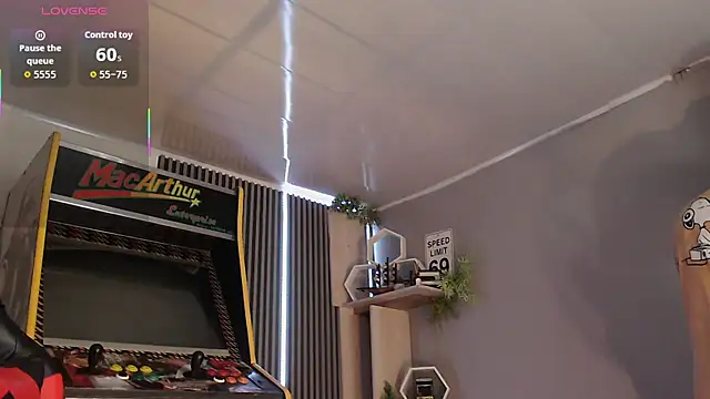 Bastian MCcormick online show from September 18, 2025, 3:25 pm