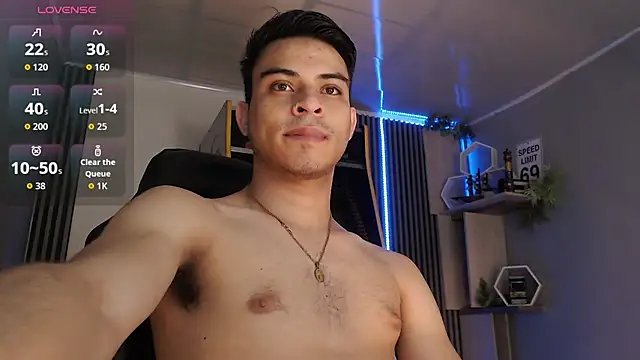 Bastian MCcormick online show from November 10, 2025, 1:43 pm